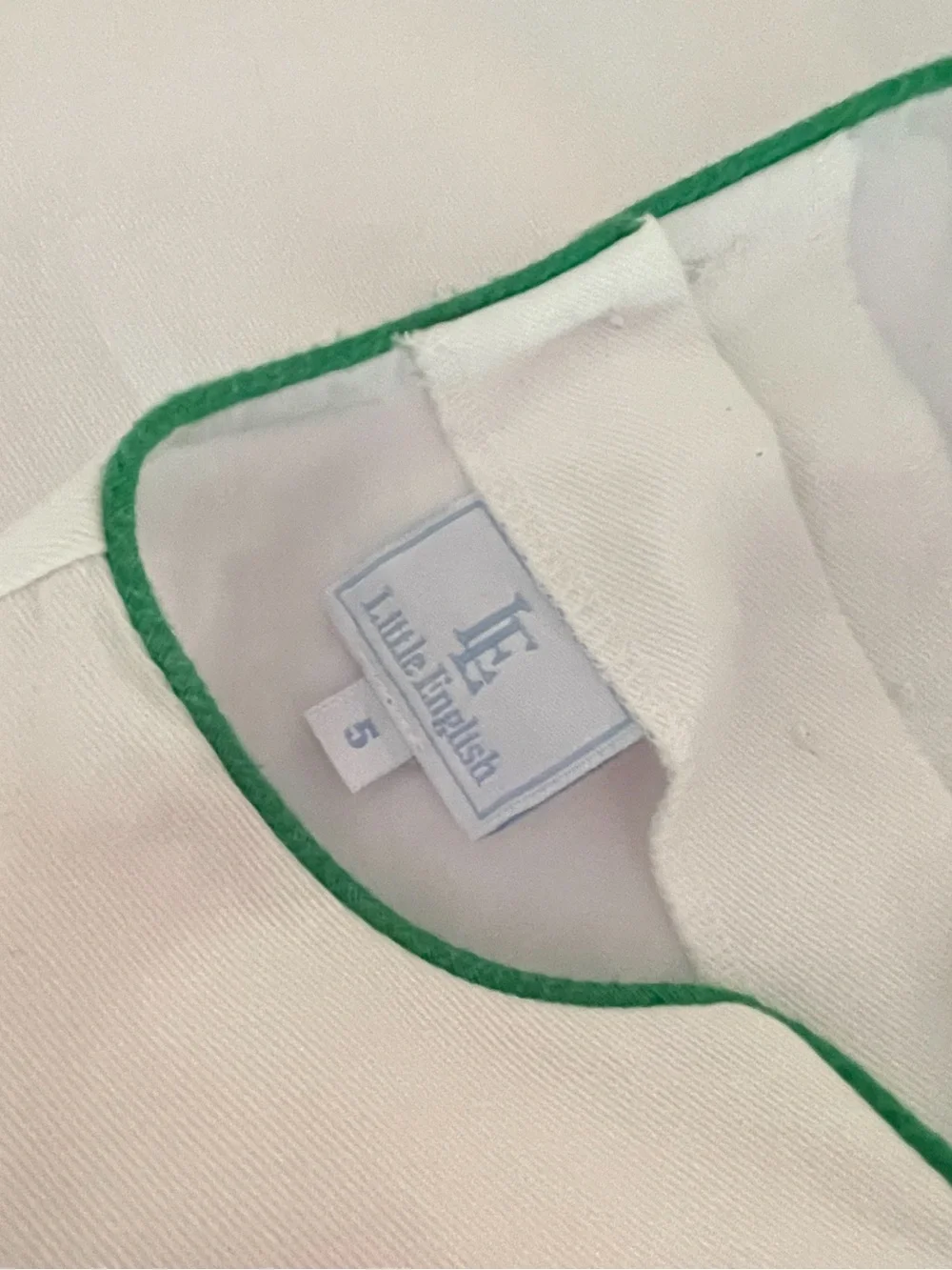 Little English simple sleeveless